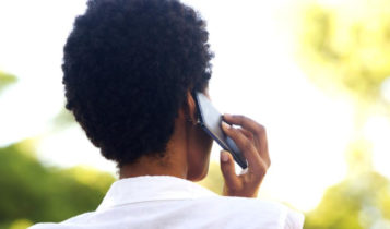 Lady shares encounter with a ‘rude’ hair vendor after bank transfer was reversed
